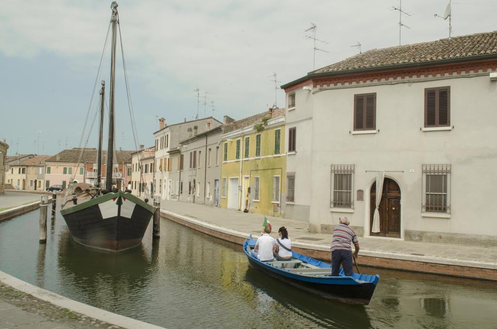 Locanda La Comacina Comacchio Exterior foto